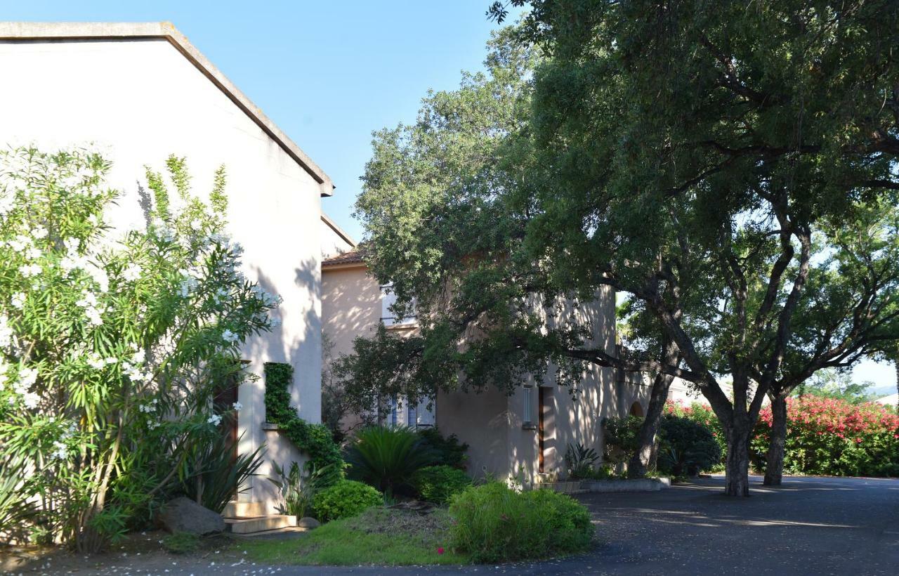 בורגו Residence Les Chenes מראה חיצוני תמונה